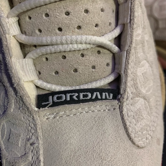 NIKE RETRO JORDAN 13- CHINESE NEW YEAR 2020 SPECIAL COIN DESIGN (CW4409-100) - Picture 10 of 16